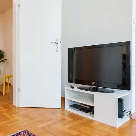 New Town Spacious Apartment Warsaw Exterior photo