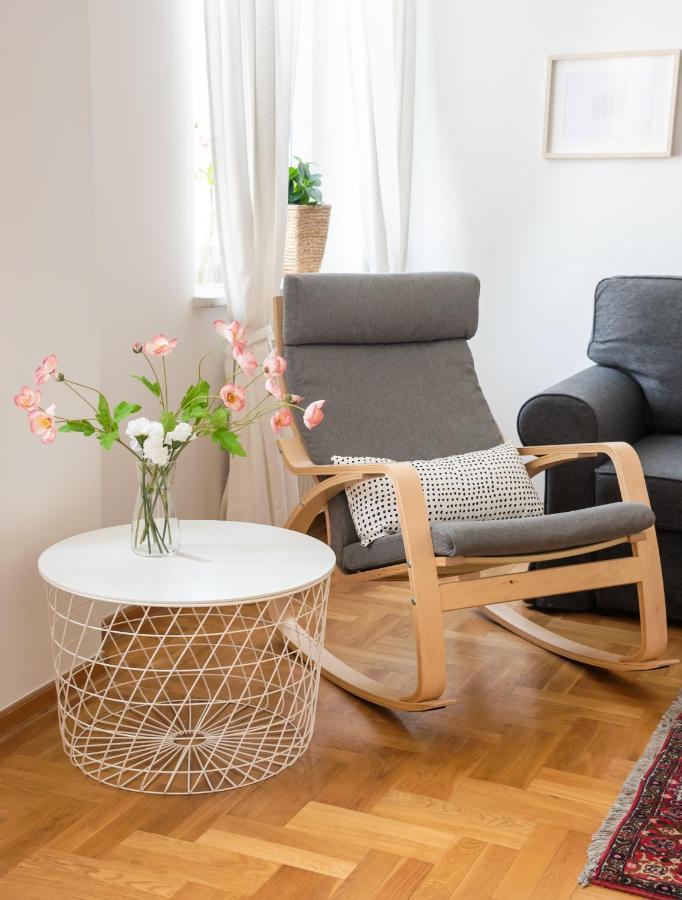 New Town Spacious Apartment Warsaw Exterior photo