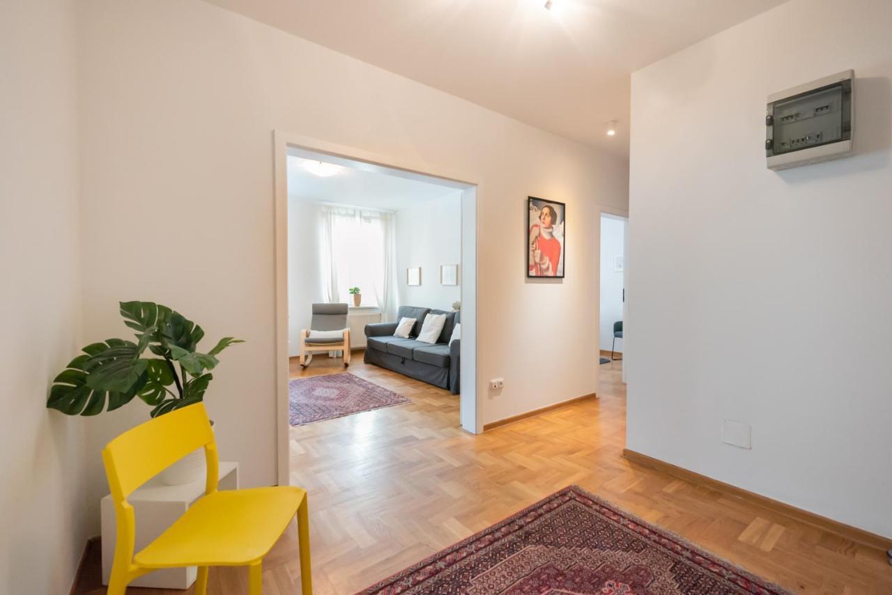 New Town Spacious Apartment Warsaw Exterior photo